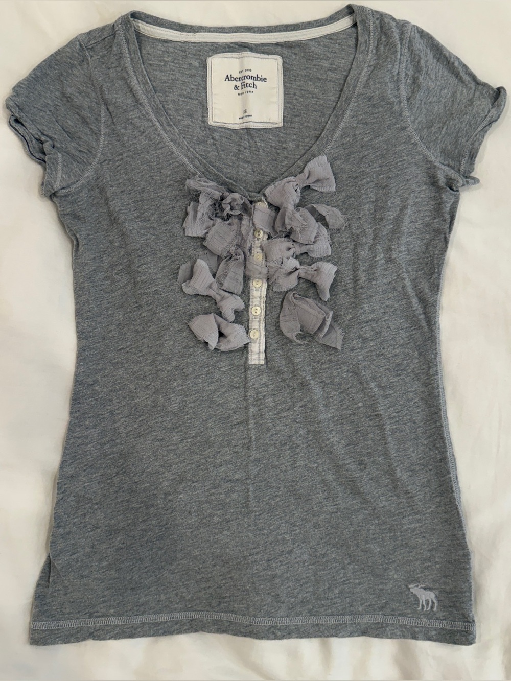 Abercrombie & Fitch vintage 2000s grey bow lace top